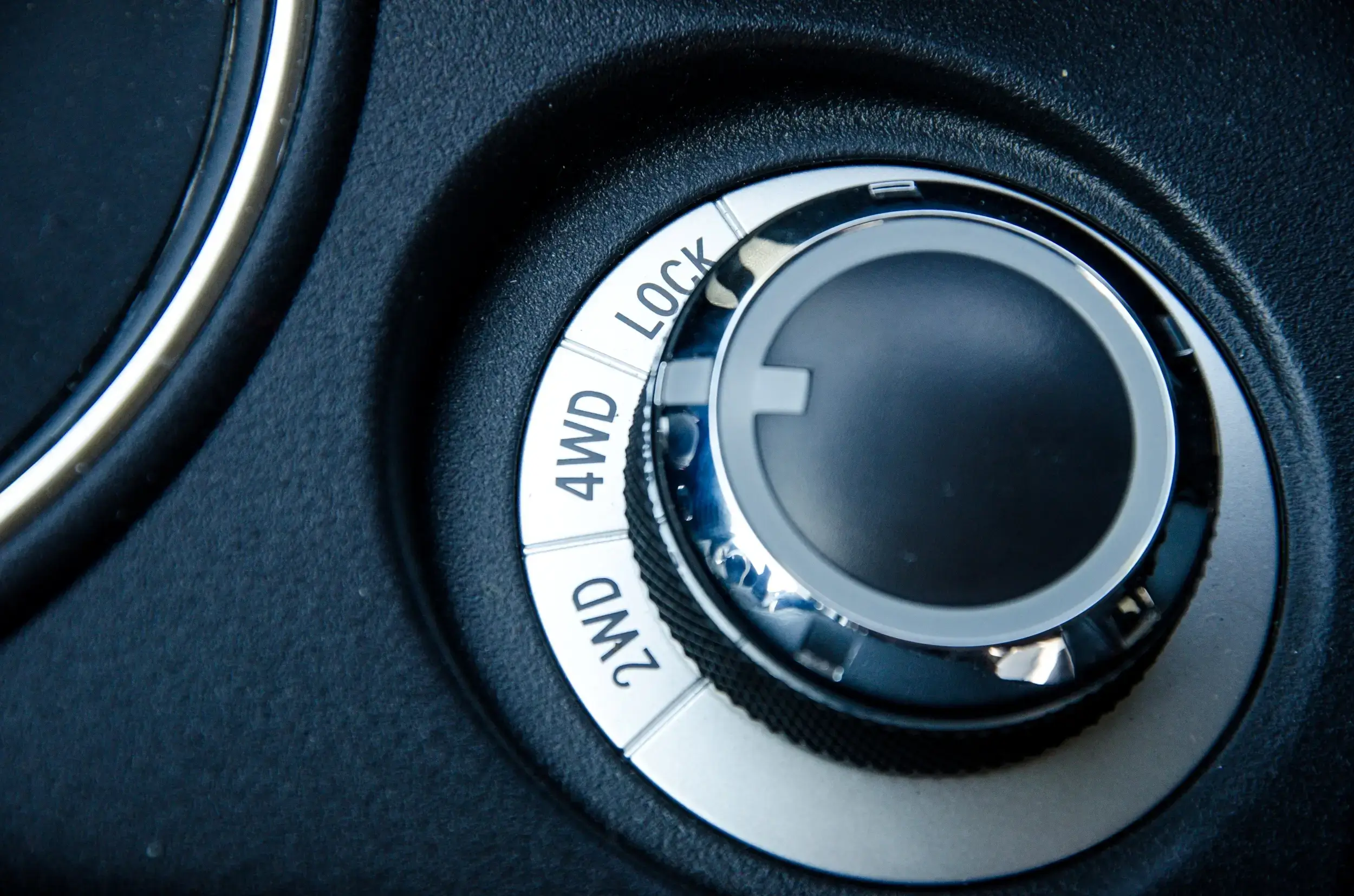 What Does “Service 4 Wheel Drive” Mean? How to Diagnose & Fix the 4WD Service Light
